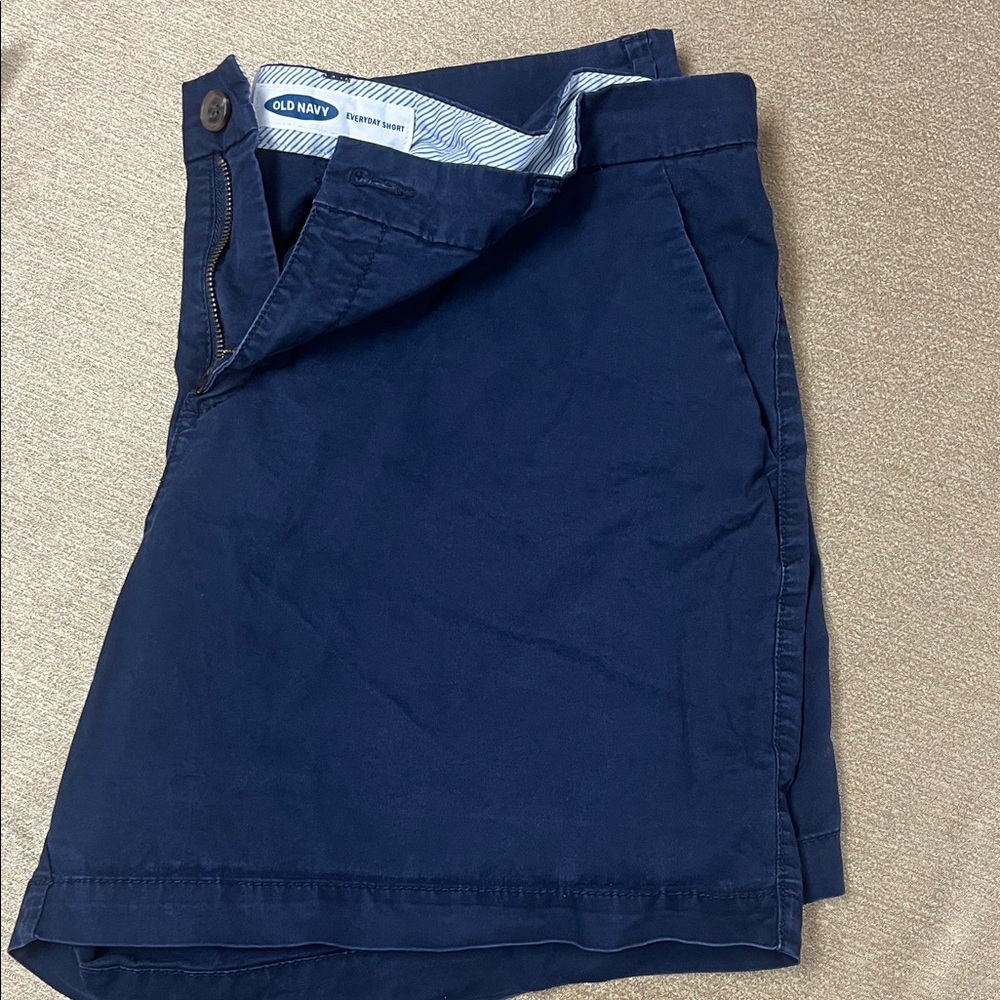 Old Navy Women's Navy Flat-Front Shorts